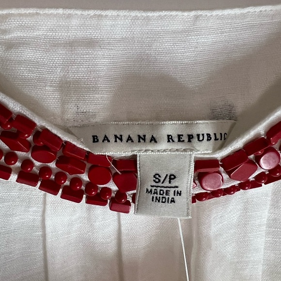 NWT Banana Republic white strapped camisole top, red beaded detailing,size Small - Picture 13 of 14